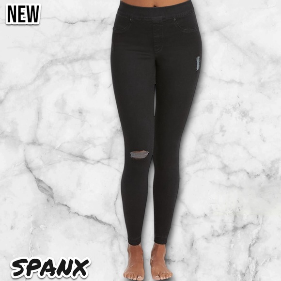 New SPANX Distressed Ankle Skinny Jeans - Picture 1 of 7